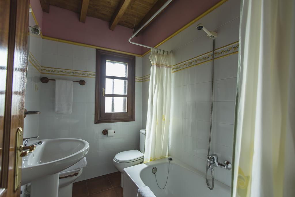 Casas Rurales Playa De Guadamia Llames de Pría Eksteriør billede