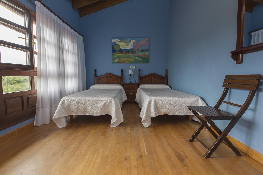 Casas Rurales Playa De Guadamia Llames de Pría Eksteriør billede